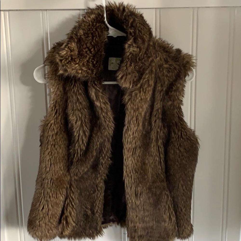 Fur vest